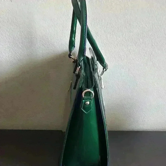 Ferris & Mor Green Faux Leather and Suede Purse - Picture 11 of 13